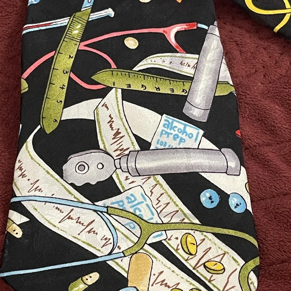 Vintage Nicole Miller Tie Mens One Size Black‎ Silk Medical Doctor Nurse 90s